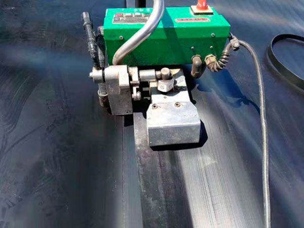 HDPE土工膜焊接